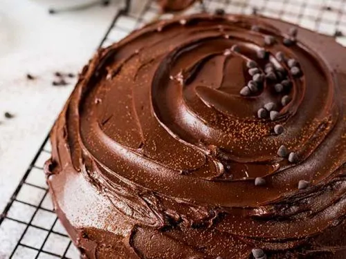 Zdjęcie Jak się robi ciasto czekoladowe – proste przepisy, które zachwycą