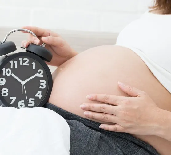 Zdjęcie Wypadł czop śluzowy – ile czasu do porodu i co to oznacza?