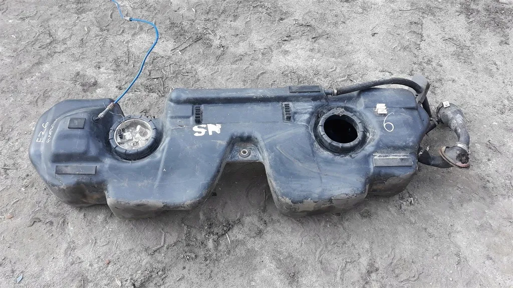 Zdjęcie Pojemność baku BMW E36 – co musisz wiedzieć o zbiorniku paliwa