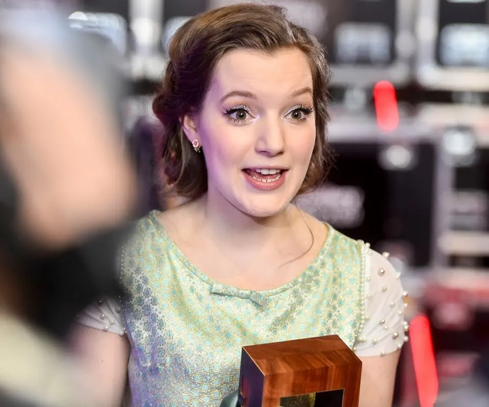 Zdjęcie Czy wiesz, ile lat ma Sanah? Wiek a sukces - analiza fenomenu