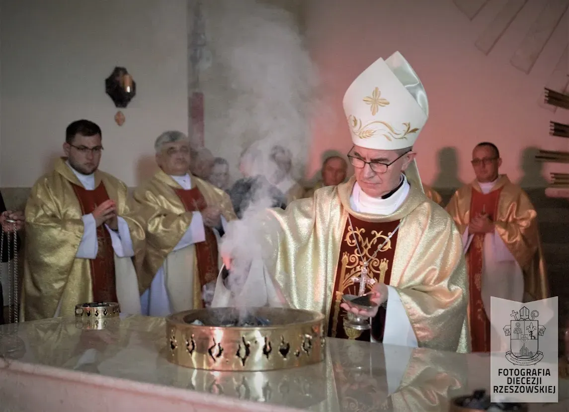 Zdjęcie Konsekracja kościoła kiedy? Poznaj znaczenie i ważne daty