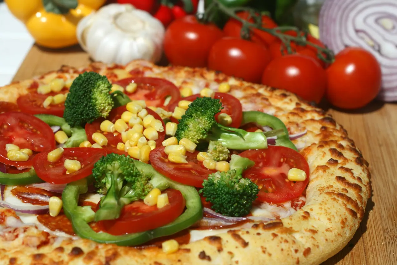 Zdjęcie Co na pizzę wegetariańską? Odkryj pyszne i nietypowe składniki