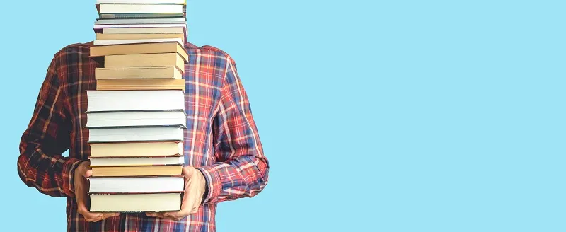 Zdjęcie Gdzie szukać literatury do pracy licencjackiej, by nie stracić czasu?