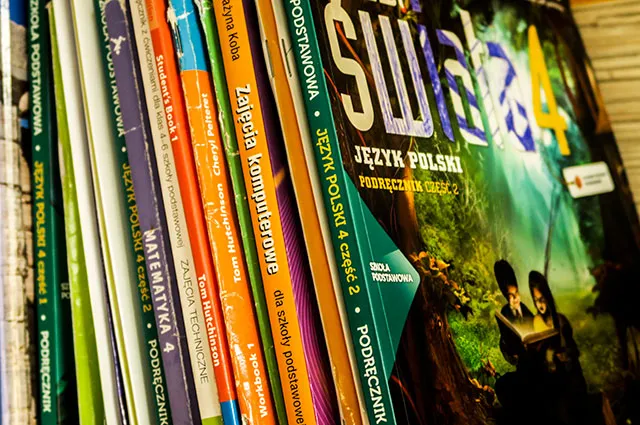 Zdjęcie Jakie zeszyty są potrzebne do czwartej klasy, aby uniknąć problemów?