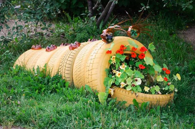 Zdjęcie Co zrobić z opon: 7 kreatywnych pomysłów na recykling w ogrodzie