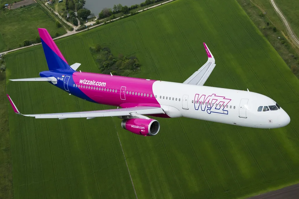 Zdjęcie Jakimi samolotami lata Wizz Air? Poznaj nowoczesną flotę i jej zalety