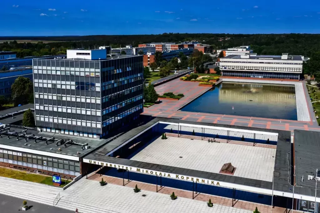 Zdjęcie Uniwersytet Mikołaja Kopernika: Kluczowe informacje o uczelni w Toruniu