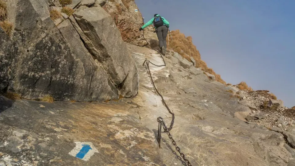 Zdjęcie Czy wejście na Giewont jest trudne? Odkryj wyzwania i porady