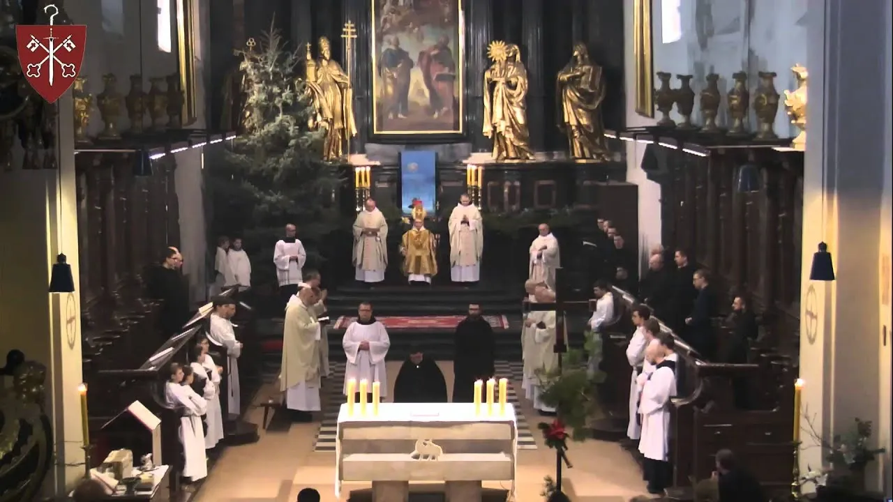 Zdjęcie Czym jest msza konwentualna? Definicja, cel i różnice w liturgii katolickiej