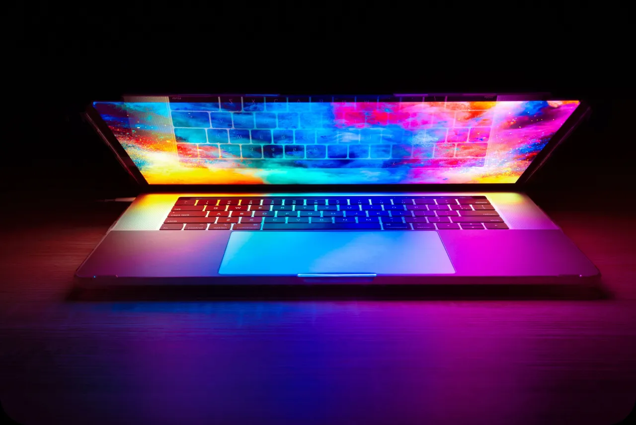Zdjęcie Jaki laptop do Photoshopa? Wybierz sprzęt, który nie zawiedzie
