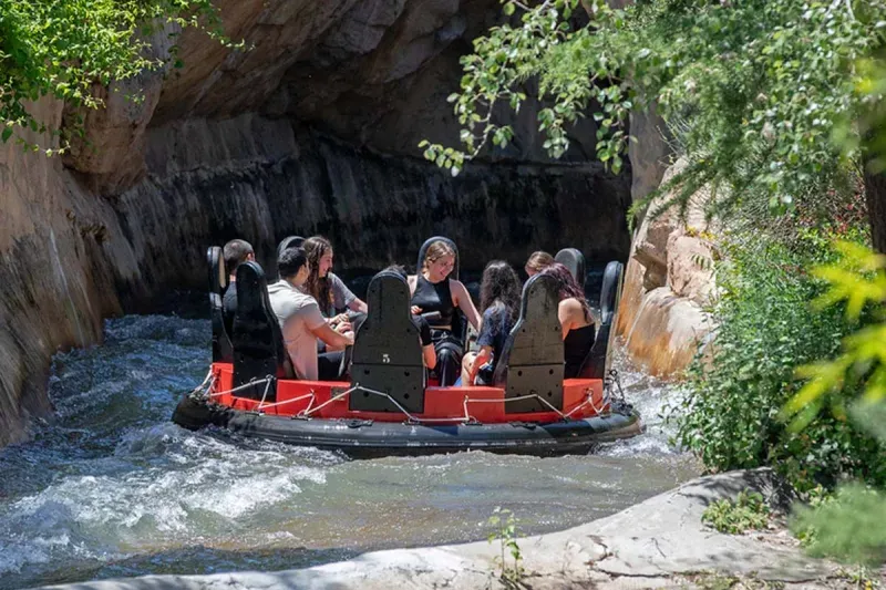 Zdjęcie Fotos de parque de atracciones de Madrid que no querrás perderte