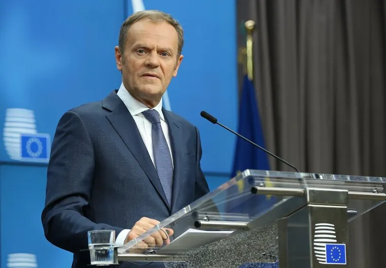 Zdjęcie Gdzie urodził się Donald Tusk? Gdańsk i jego wpływ na politykę.