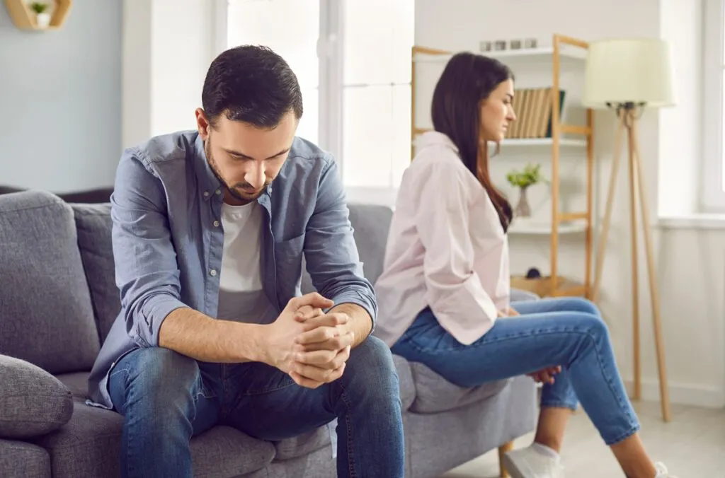 Zdjęcie Znaczenie snów o zdradzie partnera - Psychologiczna analiza lęków