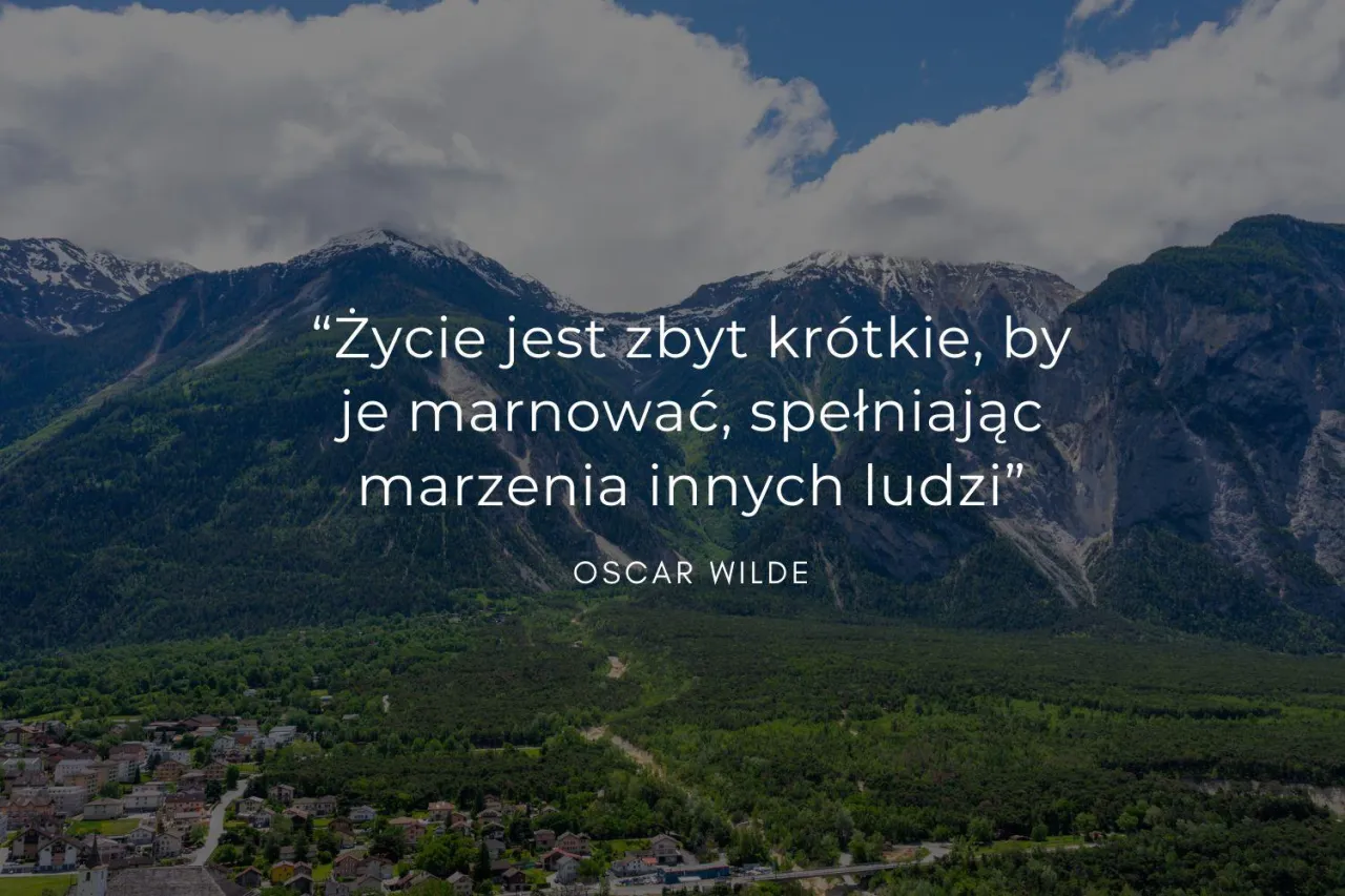 Zdjęcie Inspirujące cytaty o ludzkim życiu: refleksje i motywacja