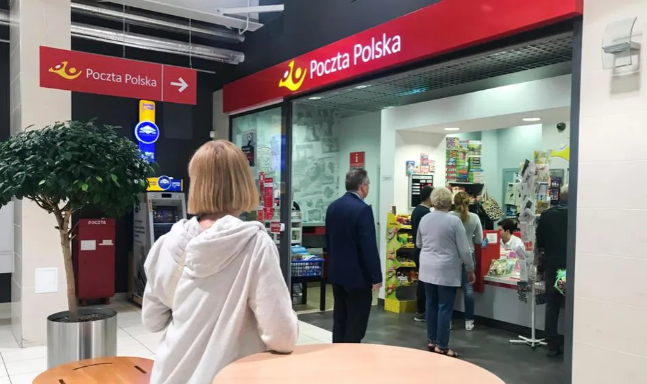 Zdjęcie Czy poczta pracuje w święta? Sprawdź godziny otwarcia i zamknięcia