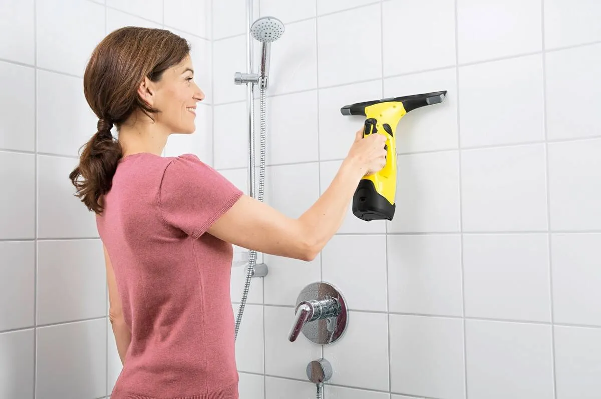 Zdjęcie Myjka do okien Karcher WV 5 czy WV 6 – który model wybrać, by nie żałować?