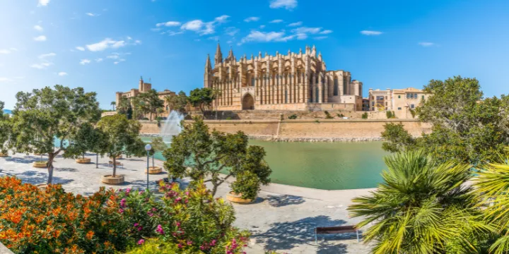 Zdjęcie Jakie wyspy wchodzą w skład Balearów? Odkryj ich tajemnice i uroki