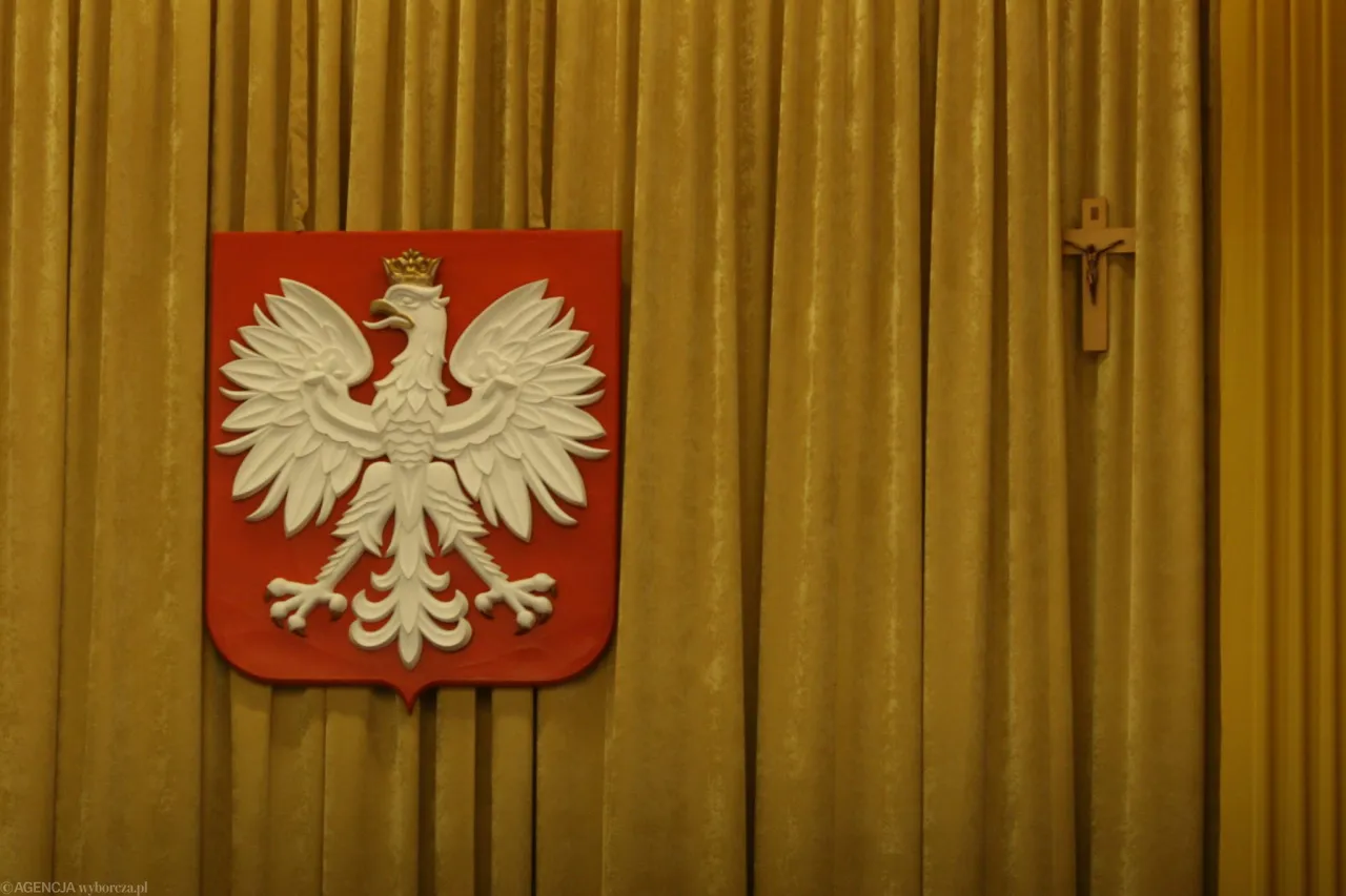 Zdjęcie Jak przebiegają wybory do sejmu - poznaj kluczowe zasady i procesy