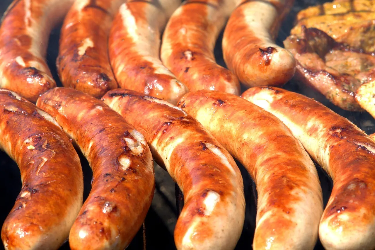 Zdjęcie Ile kcal ma kiełbasa z grilla - poznaj dokładną kaloryczność różnych rodzajów