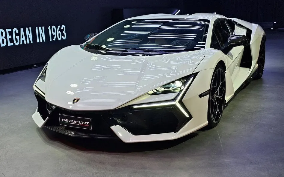 Zdjęcie Ile kosztuje auto Lamborghini? Ceny nowych i używanych modeli