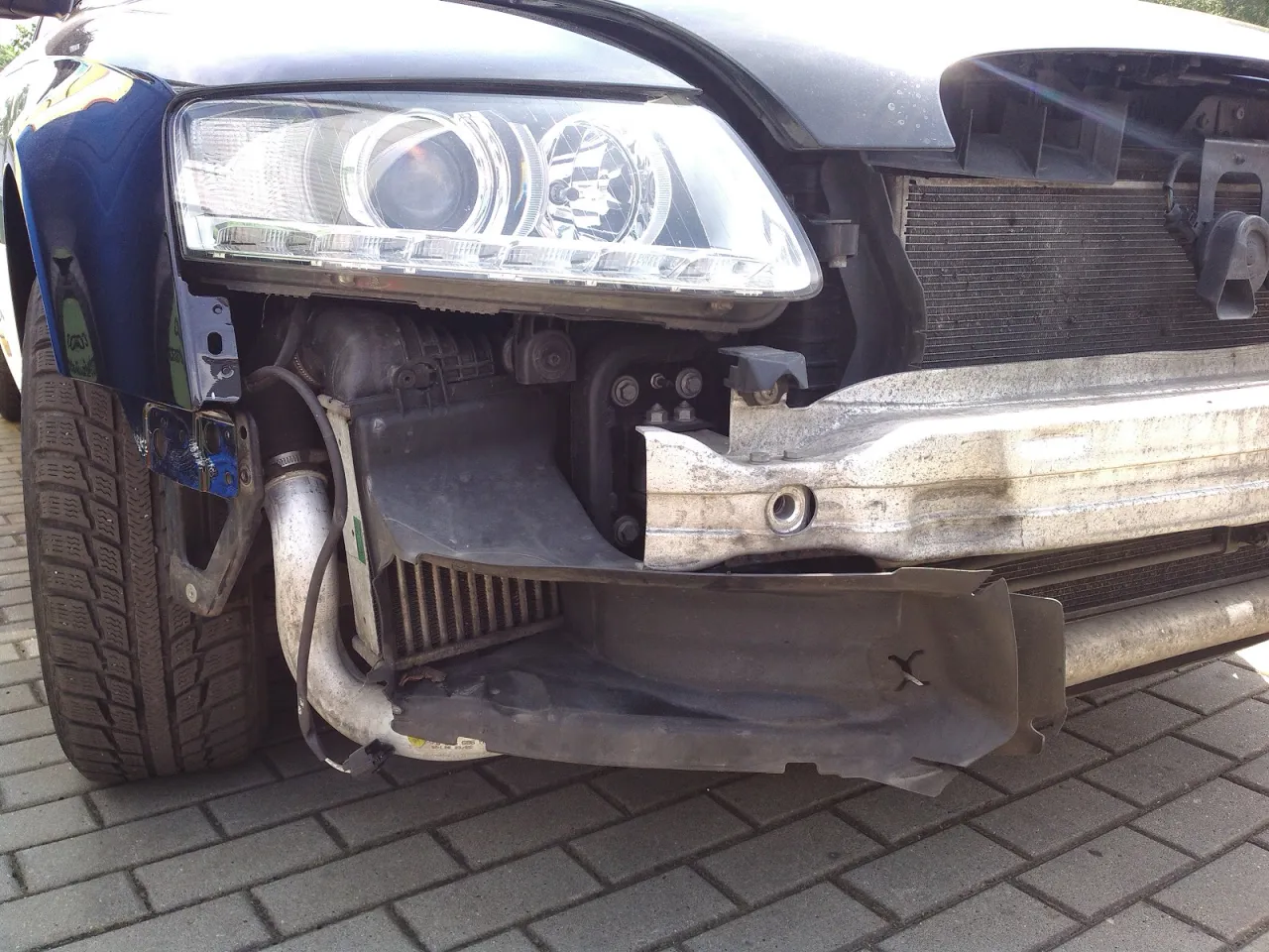 Zdjęcie Jak naprawić lub wymienić zderzak w Audi A4 B6 – porady i typowe problemy