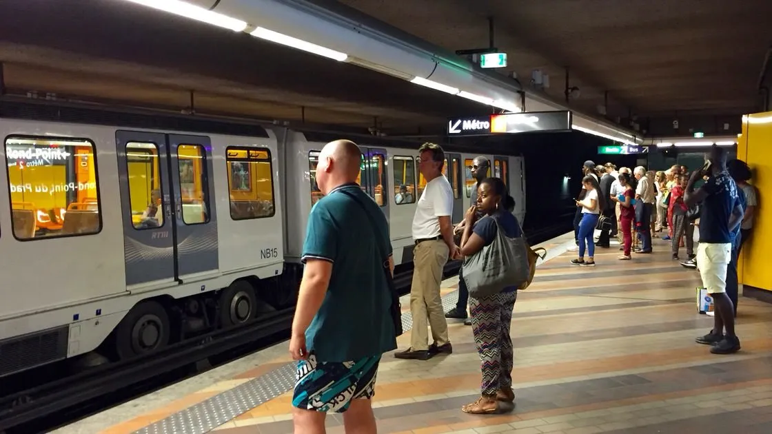 Zdjęcie Paryż lotniska mapa | Jak dojechać na lotniska w Paryżu | Lotniska Charles de Gaulle i Orly