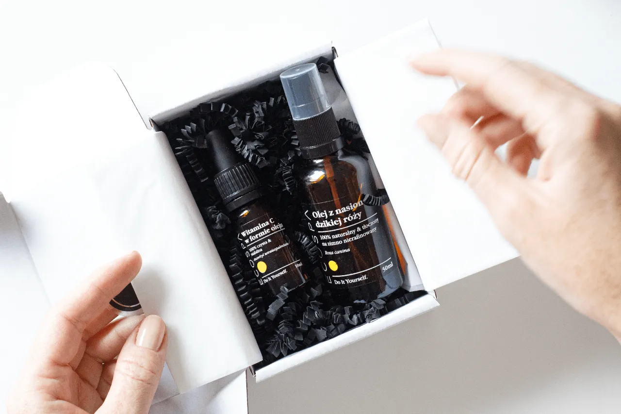 Zdjęcie Czy serum z witaminą C wysusza skórę? Odkryj prawdę o nawilżeniu