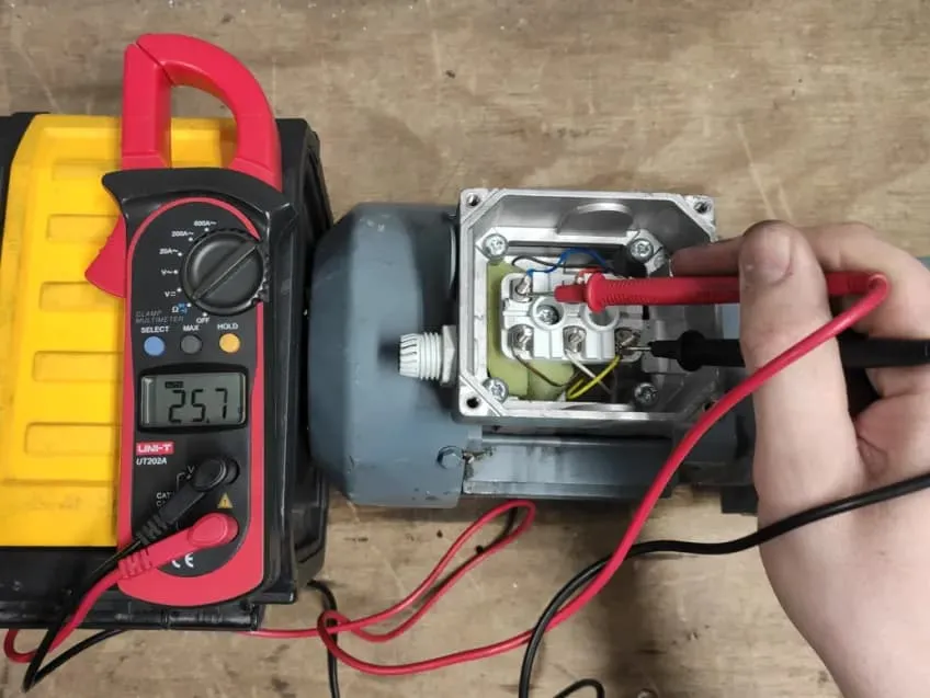 Zdjęcie Jak sprawdzić silnik elektryczny miernikiem i uniknąć kosztownych awarii