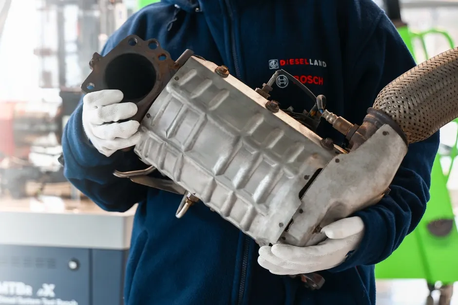 Zdjęcie Opel Insignia gdzie jest dpf - znajdź filtr i uniknij problemów