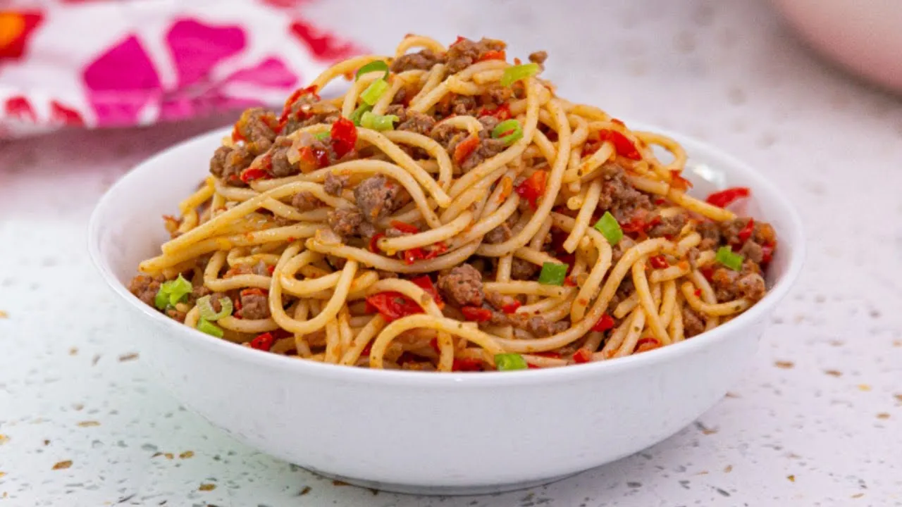 Zdjęcie Jak usmażyć mięso mielone do spaghetti, aby uniknąć twardego sosu