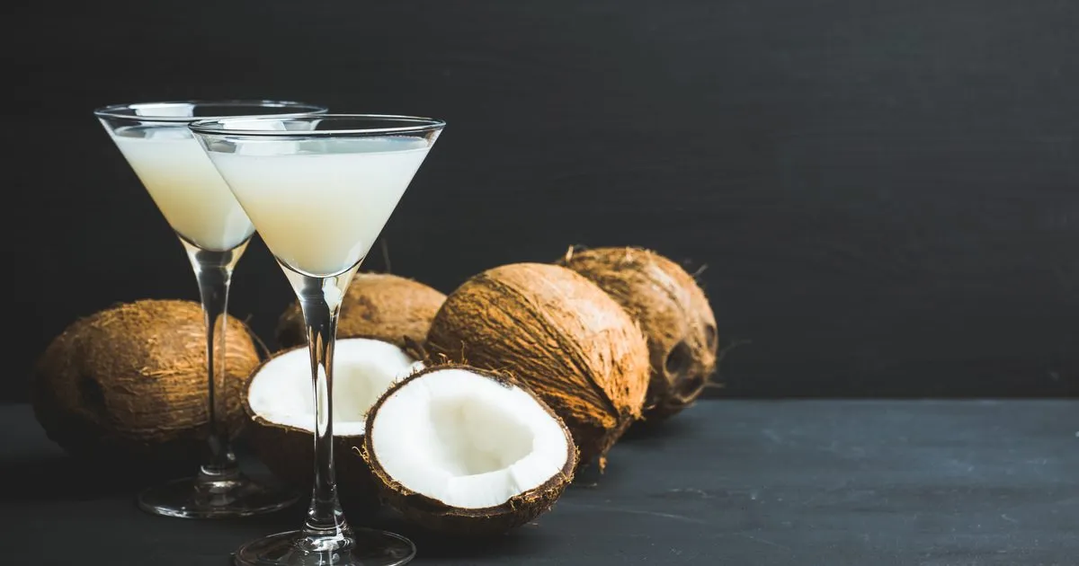 Zdjęcie Najlepsze drinki z Malibu: Przepisy na orzeźwiające koktajle