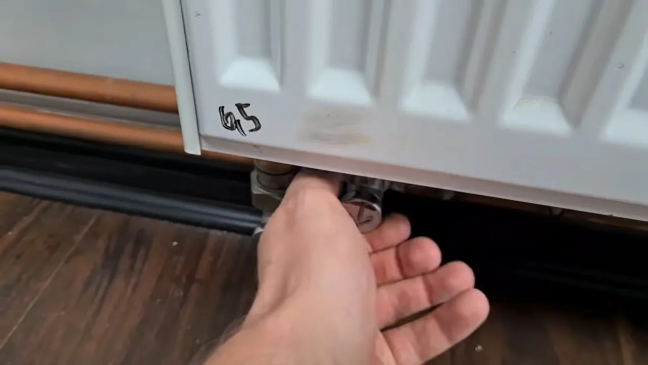 Zdjęcie Szum w grzejniku co zrobić – skuteczne metody na cichy dom