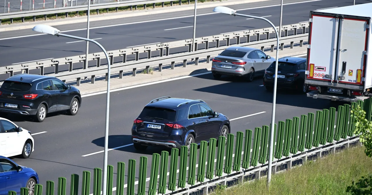 Zdjęcie Jak jechać autostradą A1 - unikaj niebezpieczeństw i kar