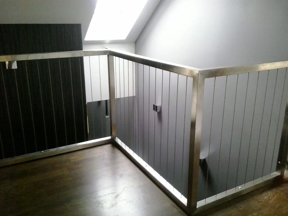 Zdjęcie Jak skutecznie czyścić balustrady ze stali nierdzewnej bez zarysowań