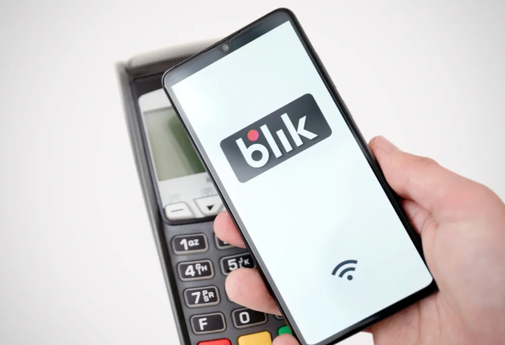 Zdjęcie Jak cofnąć przelew BLIK na telefon? Poznaj trudne prawdy i rozwiązania