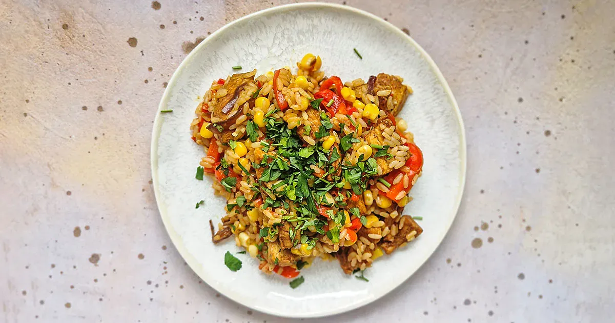 Zdjęcie Ile kalorii ma risotto z kurczakiem i warzywami? Zaskakujące wartości!