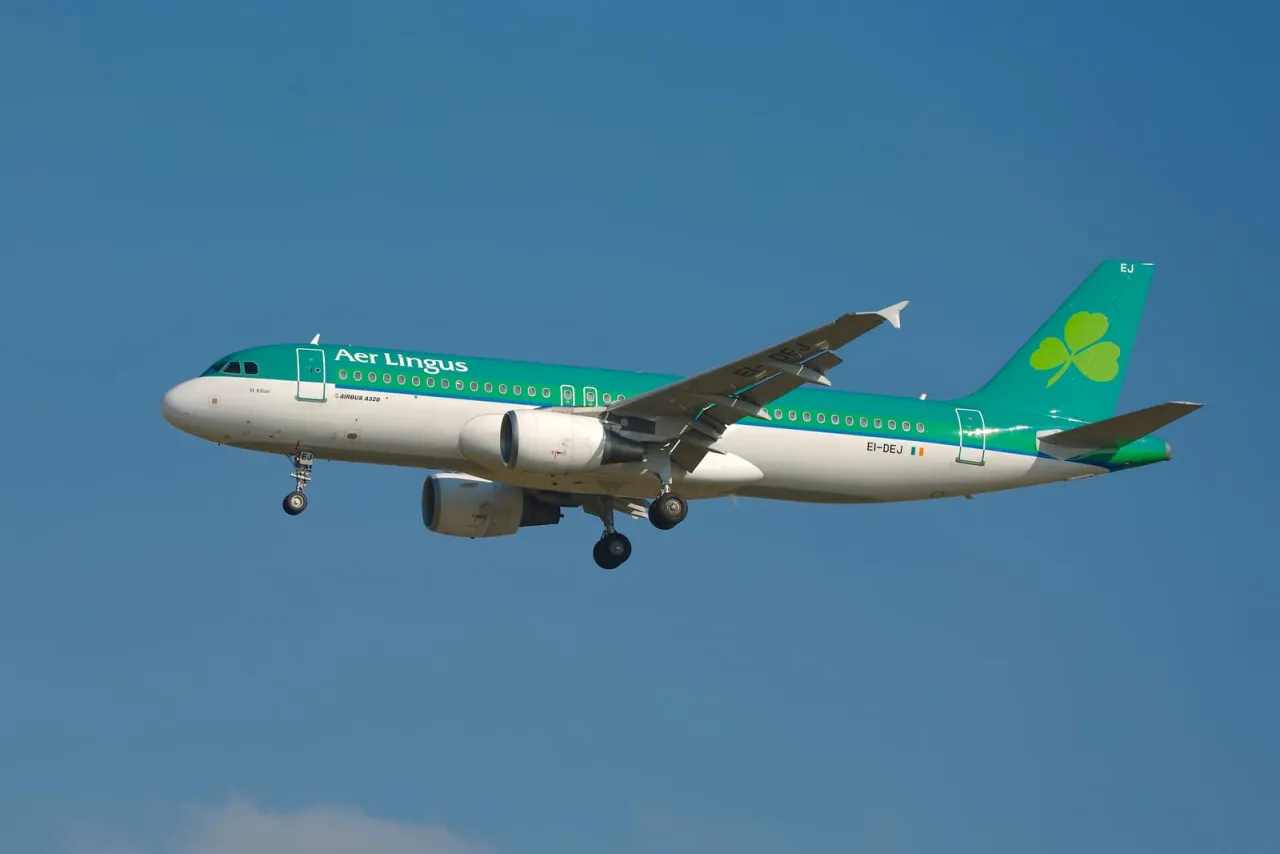 Zdjęcie Ile trwa lot do Irlandii? Sprawdź czas lotu z różnych miast