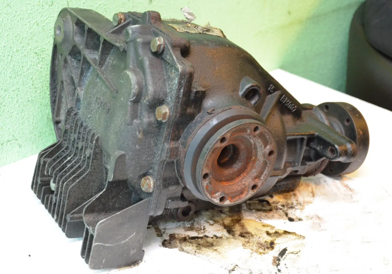 Zdjęcie Problemy z dyferencjałem BMW E60? Diagnoza, naprawa i koszty