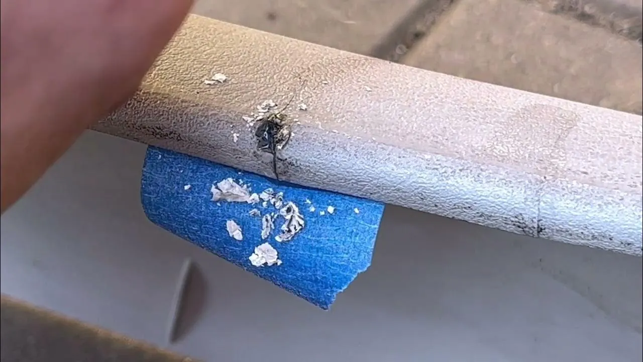 Zdjęcie Jak załatać dziurę w rurze plastikowej i uniknąć kosztownych napraw