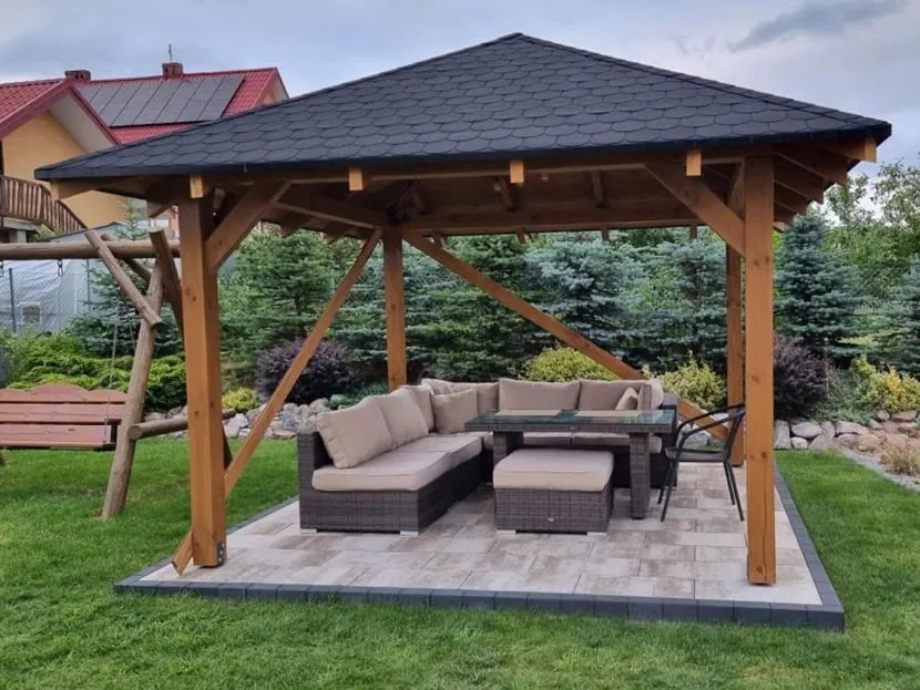 Zdjęcie Altana: Pozwolenie, zgłoszenie, wymiary? Sprawdź przepisy!