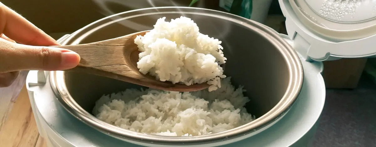 Zdjęcie Jak ugotować ryż do zupy - proste wskazówki na idealną konsystencję