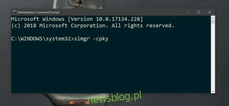 Zdjęcie Jak usunąć klucz Windows 10 z BIOSu i uniknąć problemów z aktywacją