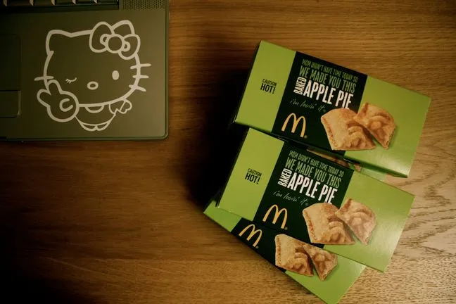 Zdjęcie Ile kosztuje ciastko jabłkowe w McDonaldzie? Sprawdź aktualną cenę i dostępność