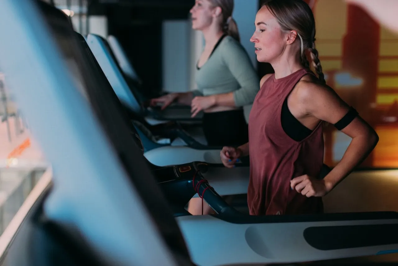 Zdjęcie Trening siłowy czy cardio na odchudzanie – co naprawdę działa lepiej?