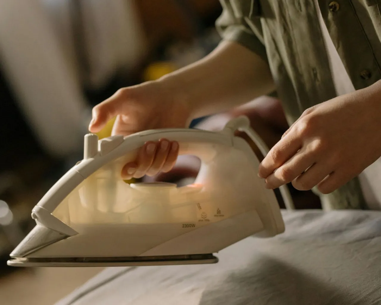 Zdjęcie Jak odkamienić żelazko domowym sposobem - proste metody bez chemii