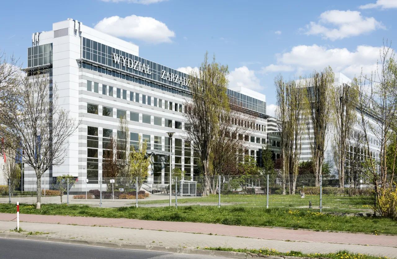 Zdjęcie Uniwersytet: Kluczowe informacje o typach i roli w edukacji