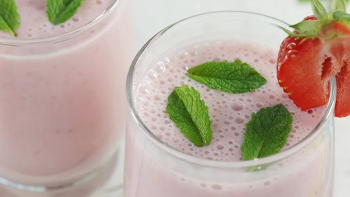 Zdjęcie Koktajl truskawkowo-bananowy – prosty przepis na zdrowy napój