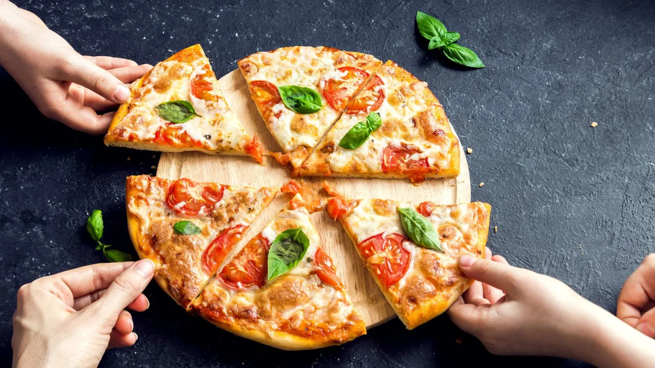 Zdjęcie Jaka pizza ma najmniej kalorii? Odkryj najlżejsze opcje dla diety