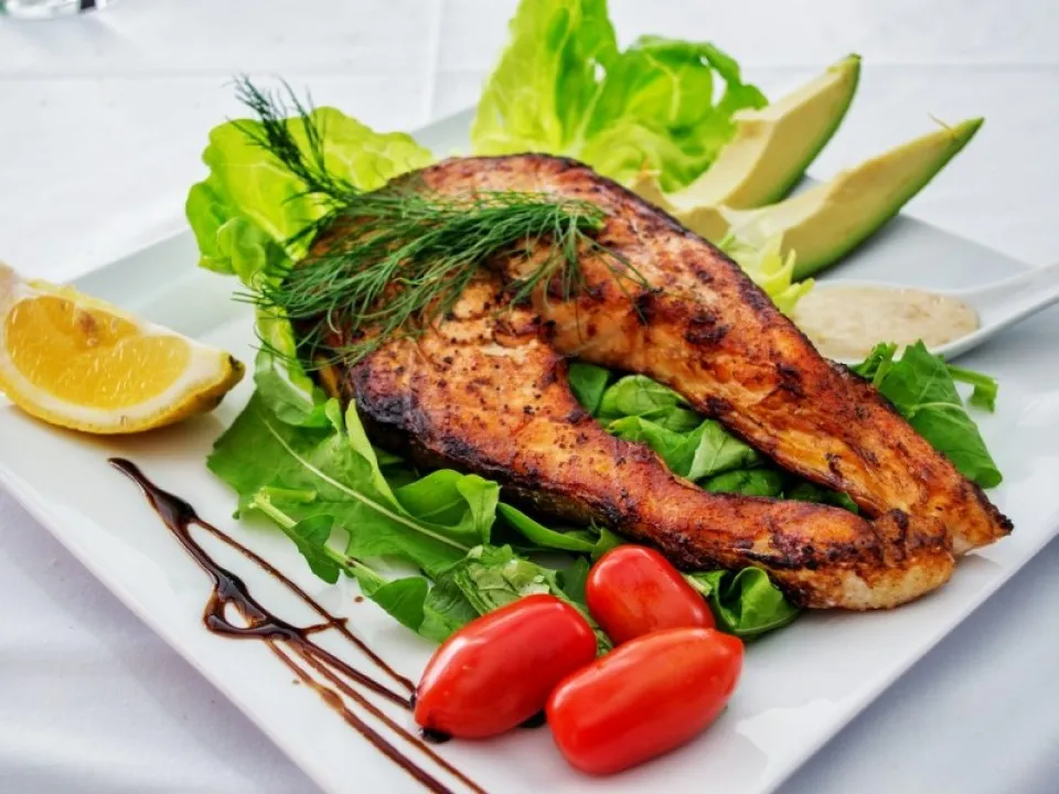Zdjęcie Gdzie zjeść w Rewalu? Odkryj najlepsze restauracje i smaki