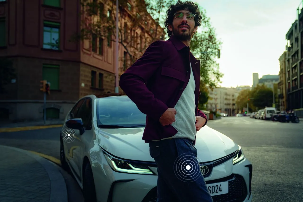 Zdjęcie Jak działa inteligentny kluczyk Toyota? Odkryj jego tajemnice i zalety